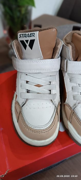 Кросівки осінь 32 р.