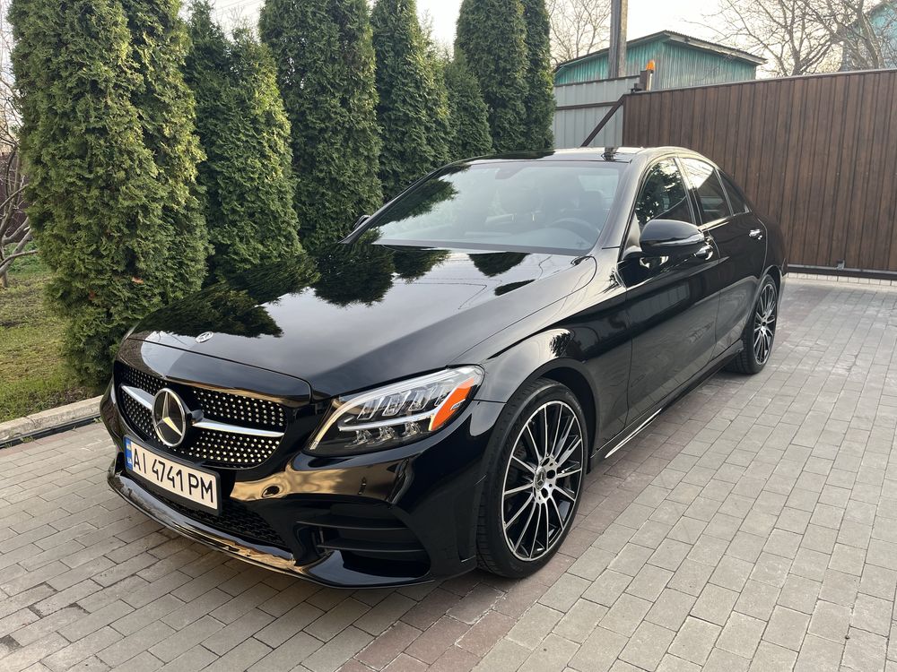 Mercedes-Benz C300 4-matic AMG 2019