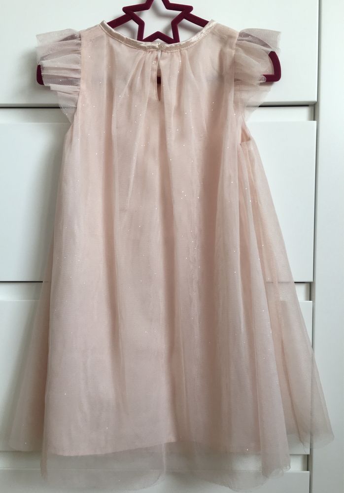 Elegancka sukienka tiulowa kieniaca sie r.98/104