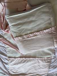 Protetor de Berço e colcha para cama de grades.