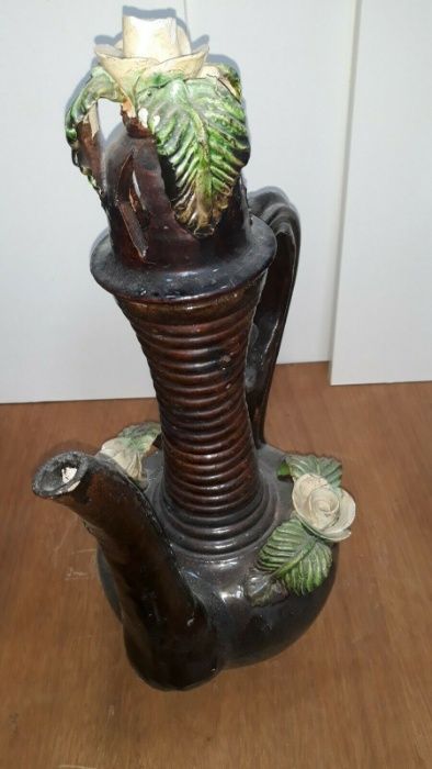 Bibelot decorativo em cerâmica