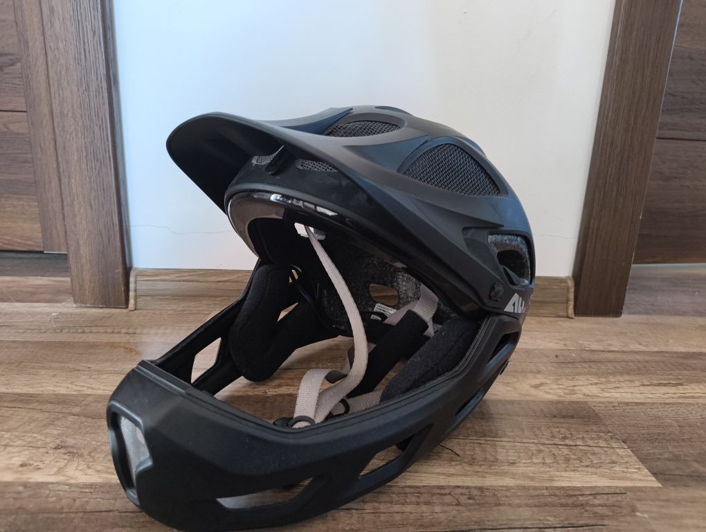 Sprzedam. Kask Rowerowy