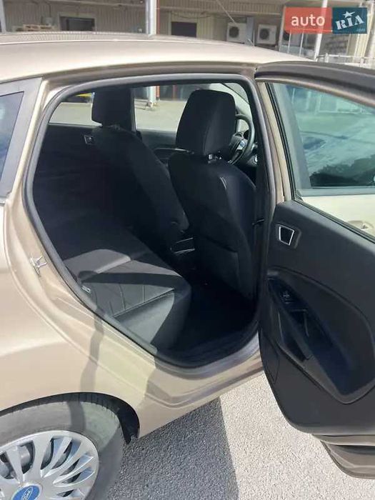 Ford Fiesta 2016 (офіційна , 1.0 Ecoboost) автомат другий власник