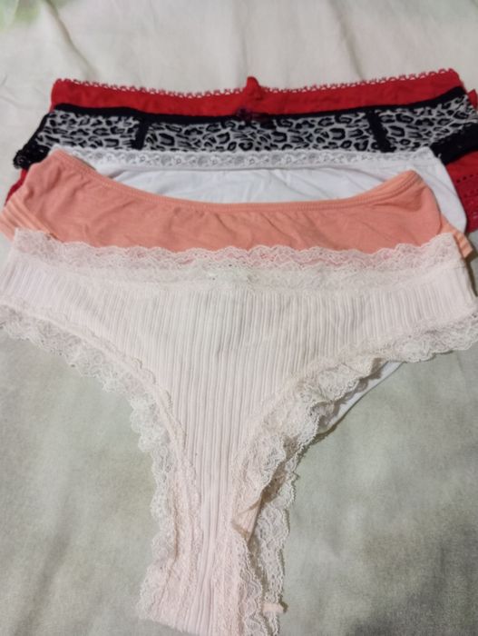 Majtki damskie rozmiar XL Cena za szt