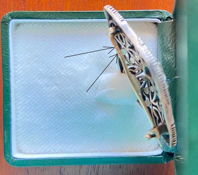 Alfinete de senhora em prata, ouro e diamantes