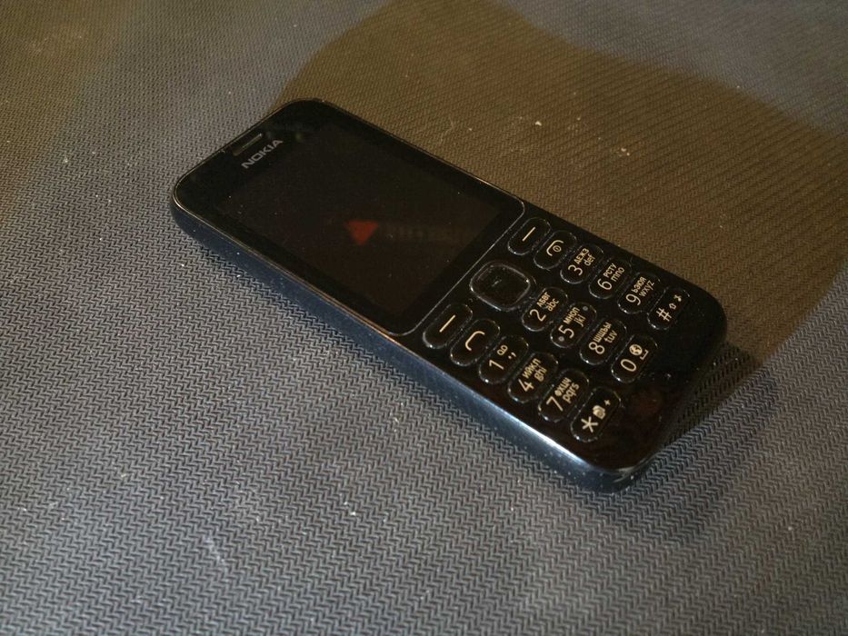 Мобільний телефон Nokia 215 rm-1110 дві сім