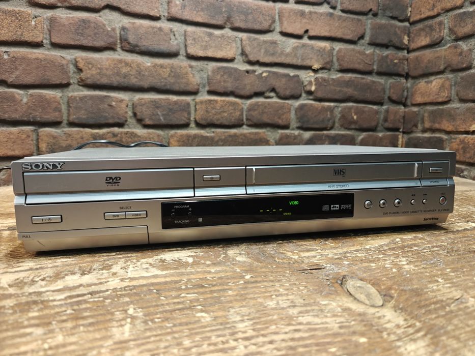 Magnetowid DVD kombo Sony SLV-D930