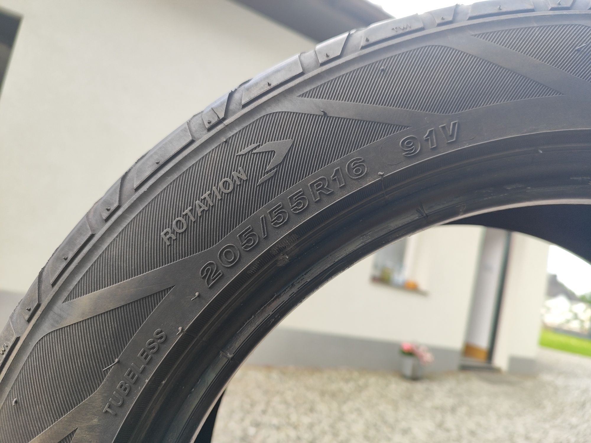 Opony letnie Dayton 205/55 R16 Rok produkcji 2016 bieżnik 3,5-4.2mm