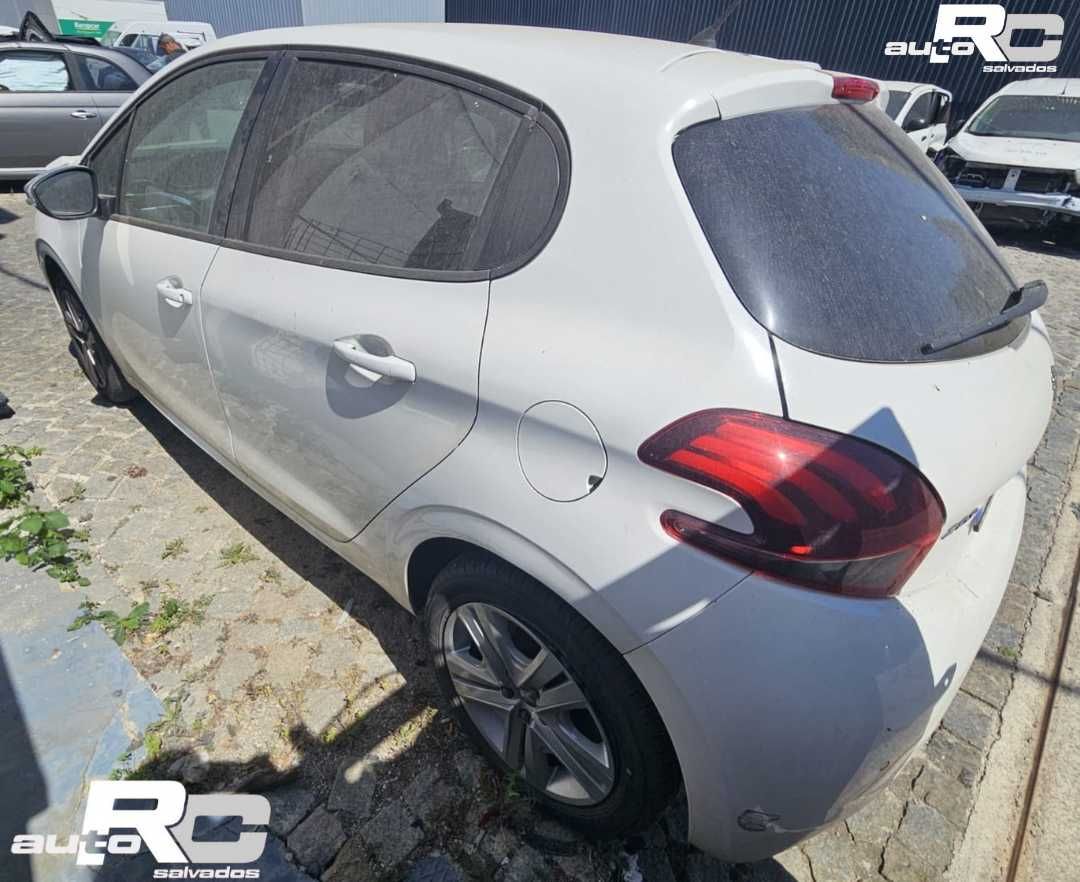 Peugeot 208 I Hatchback