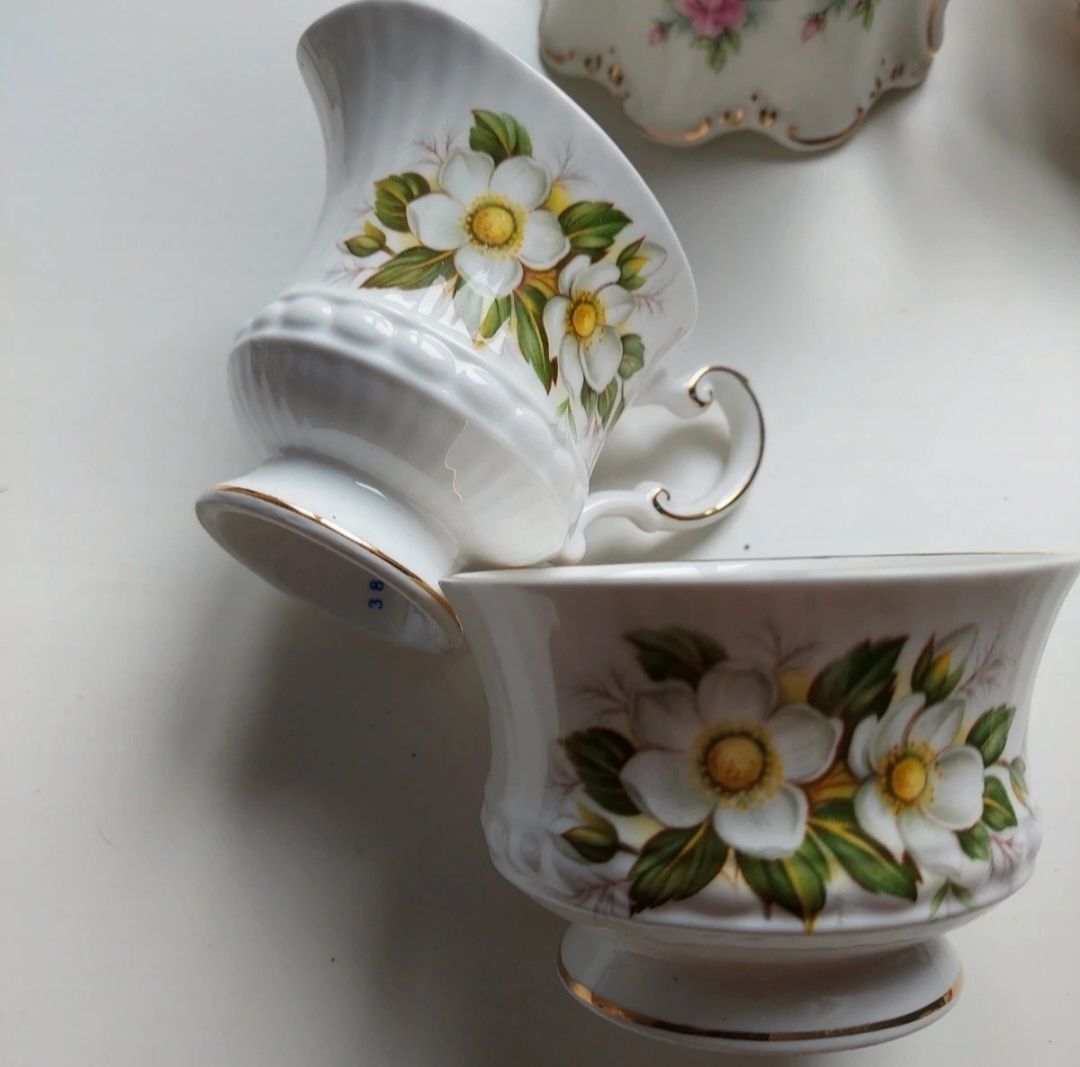 Cukiernica I mlecznik queens bone china,  porcelana angielska