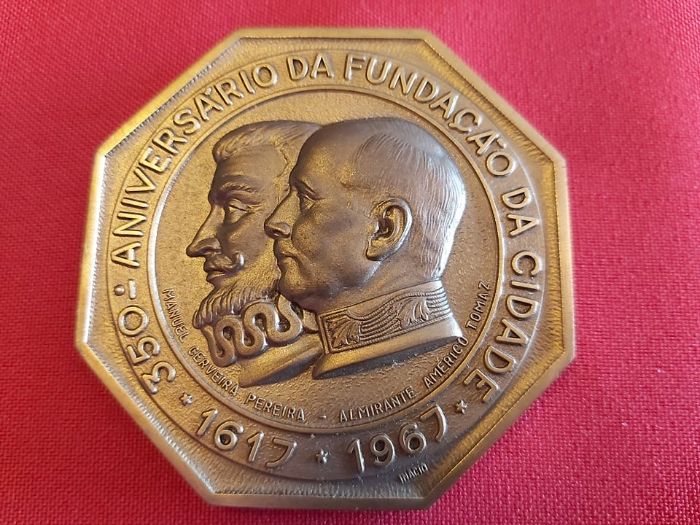2 Medalhas Comemorativas "Estado Novo" Década 50/60 Bronze