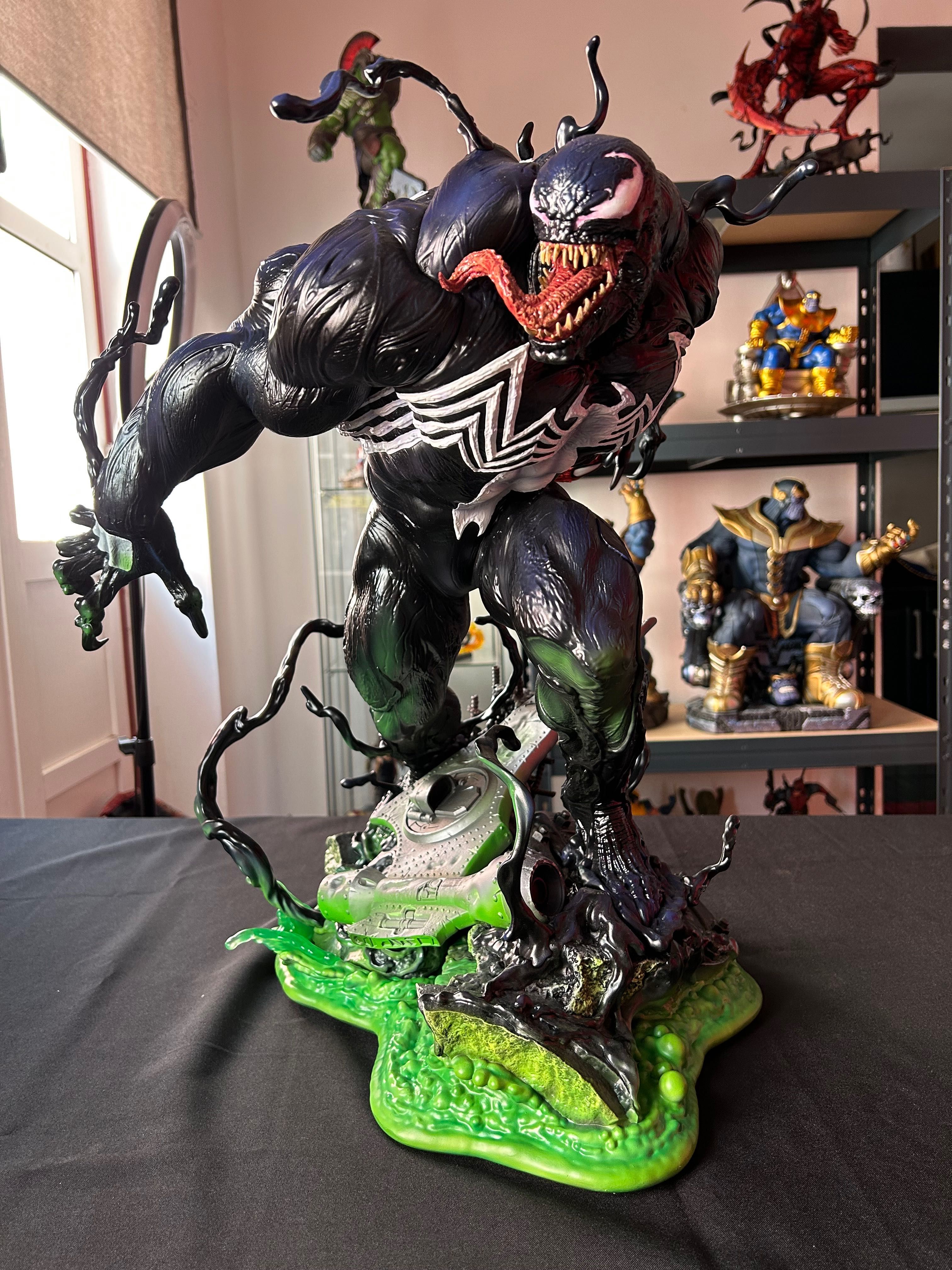 Vendo Venom da Sideshow