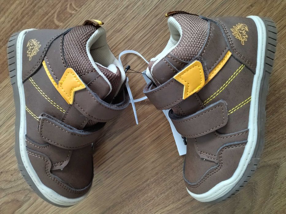 Nowe buty chłopięce dla chłopca rozmiar 25