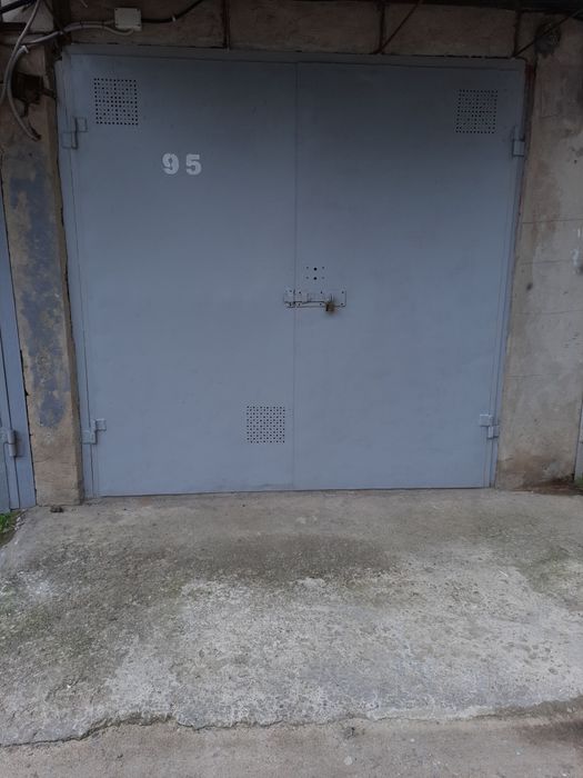 Сдам каменный гараж 4-я ст. Люстдорфской дороги