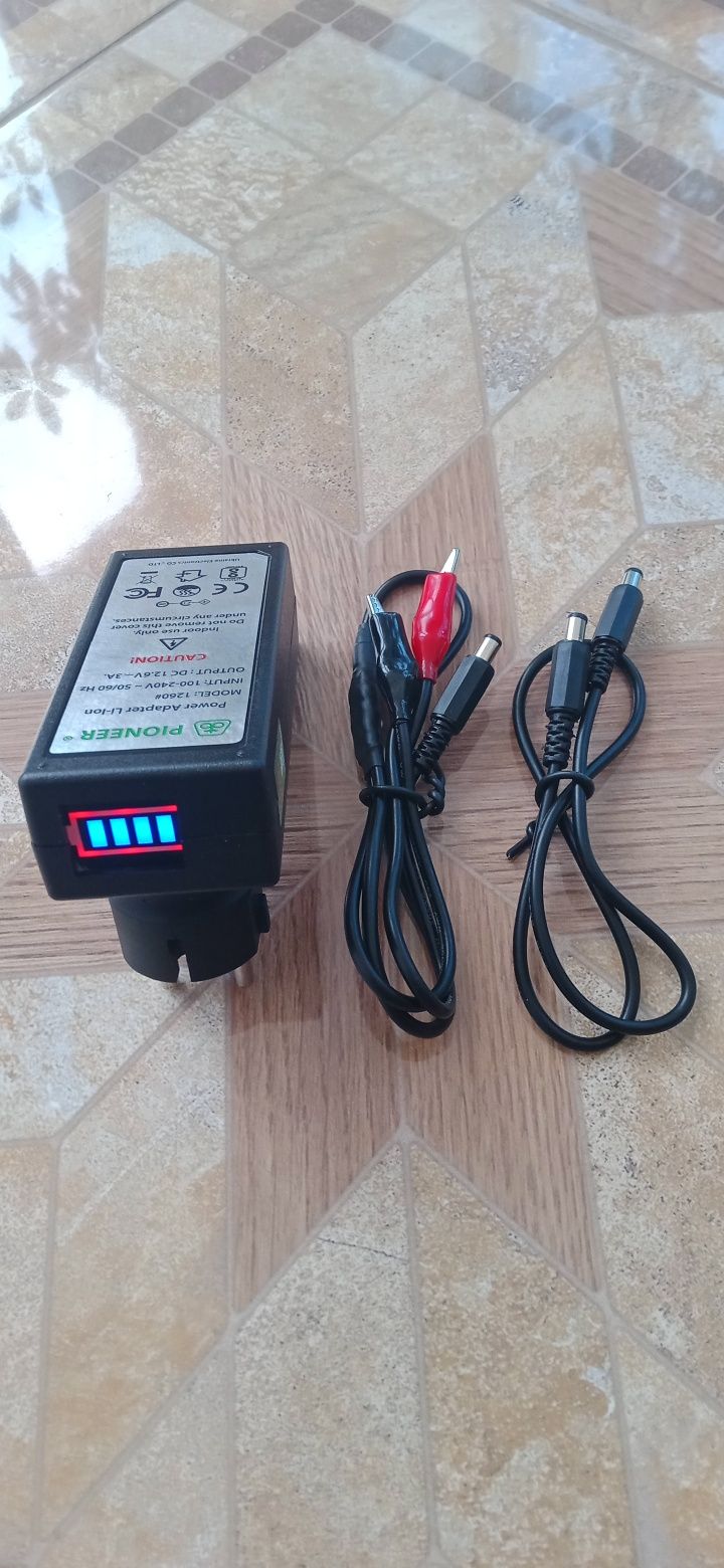Зарядное устройство  12.6 V 3 A 3 S