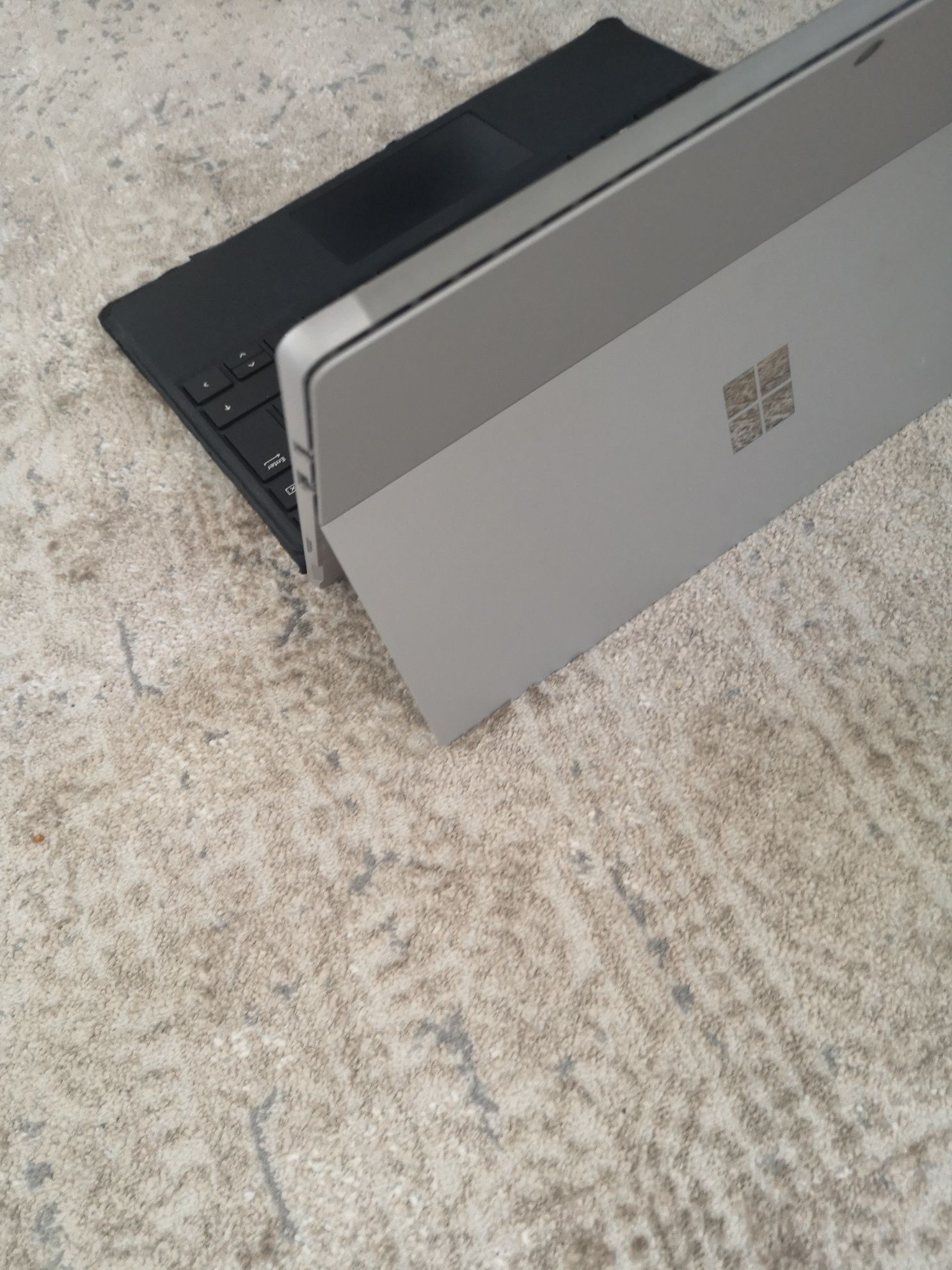 Microsoft Surface pro 12.3inch core M3 7y30 Сенсорний екран 2к