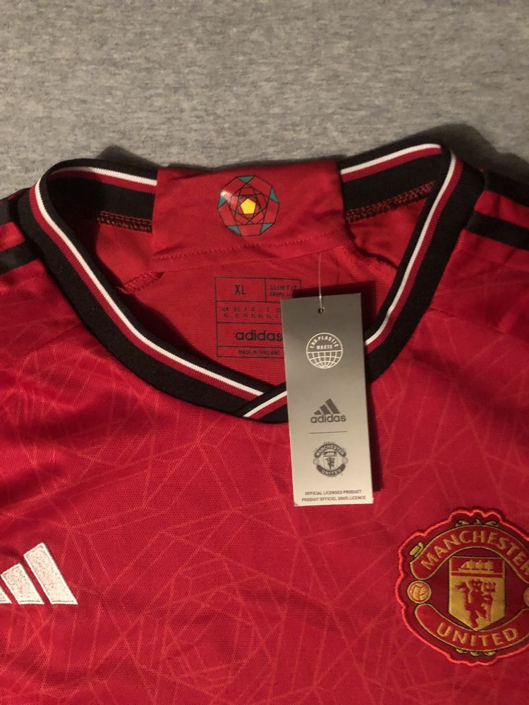 Camisola oficial Manchester United da atual temporada