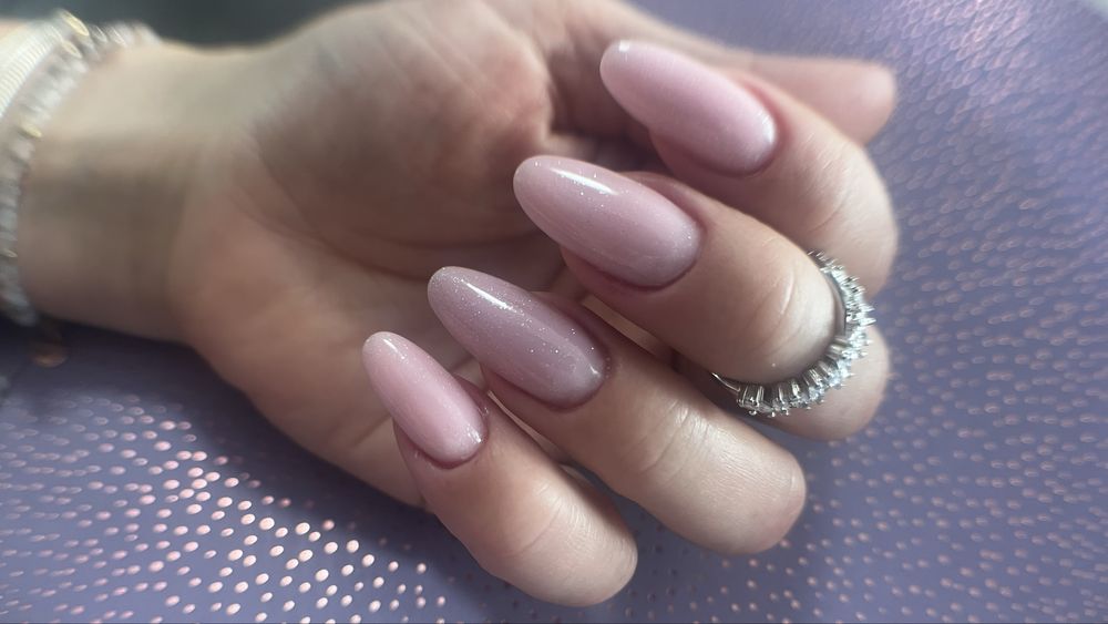 Stylizacja paznokci hybryda 70 zl OKAZAJA