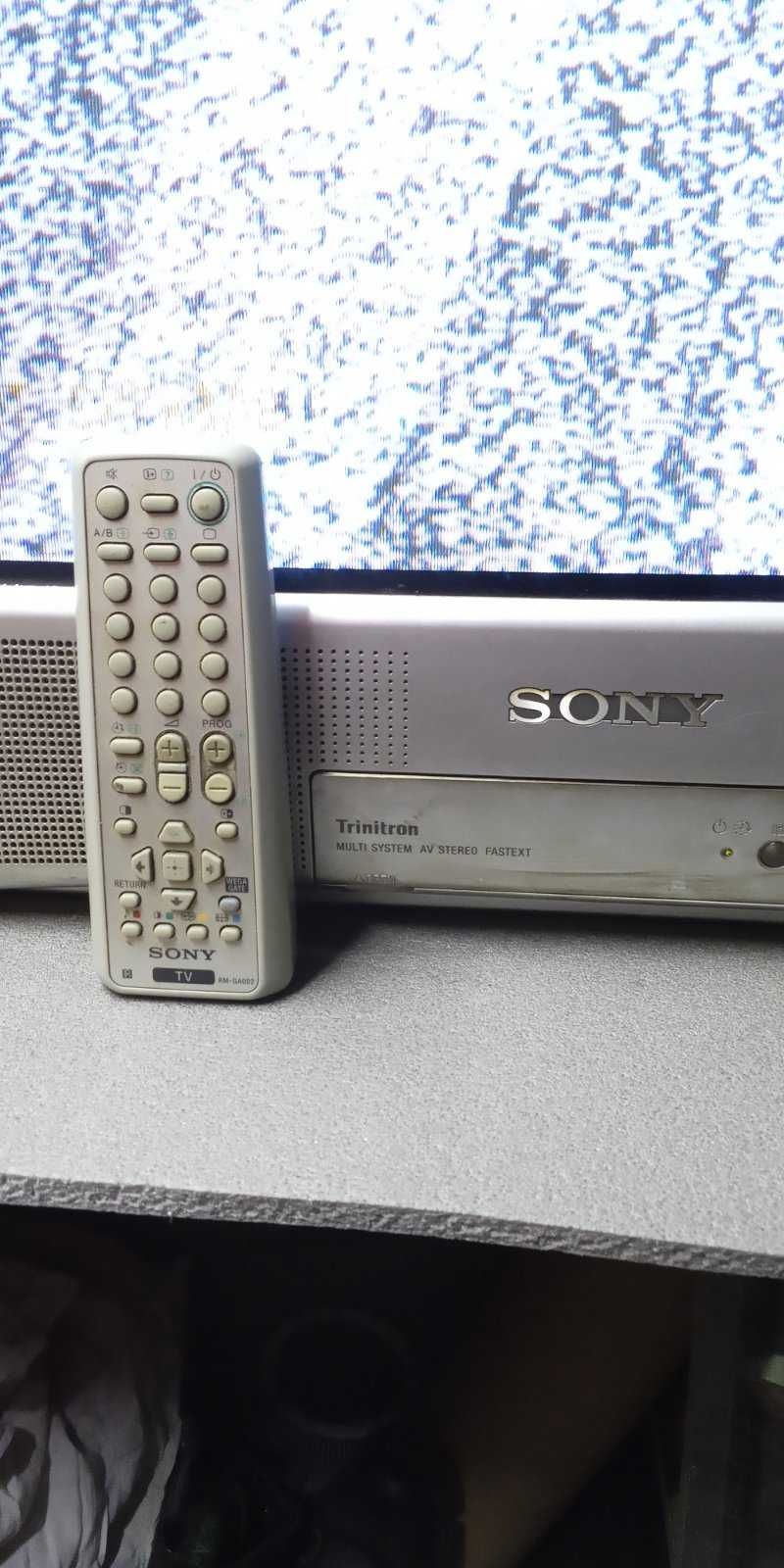 Телевизор SONY Trinitron + DVD BBK б/у