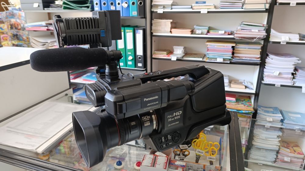 Відеокамери Б/У Panasonic AG-AC8EJ