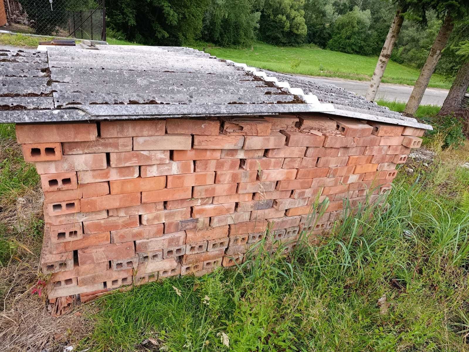 Cegła dziurawka - ok. 1500 szt.