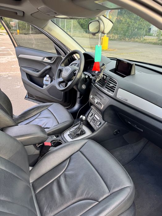 Продам audi q3 2014 року.