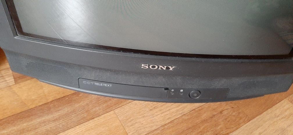 Телевизор SONY trinitron