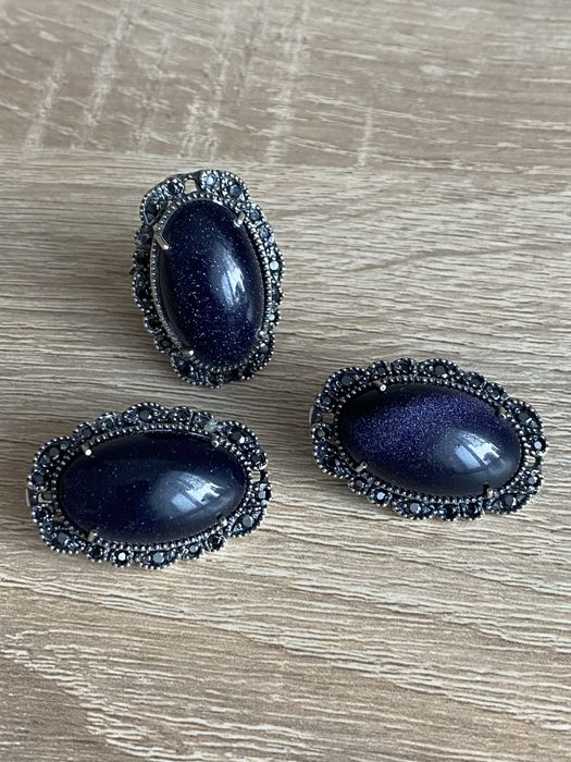 Серебряный комплект 925 пробы с авантюрином и цирконием