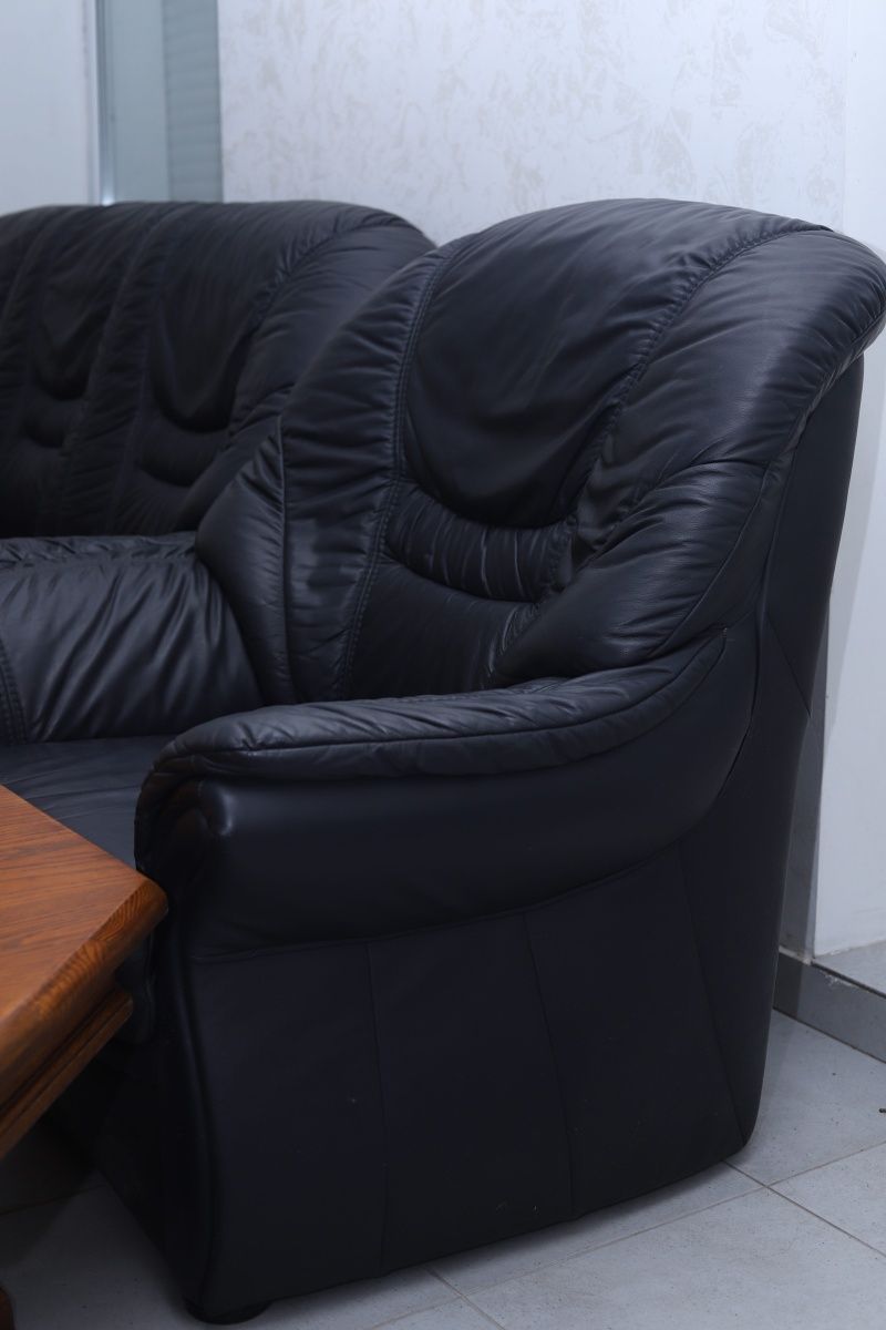 Комплек диван  шкіряний 3ка 2ка і крісло