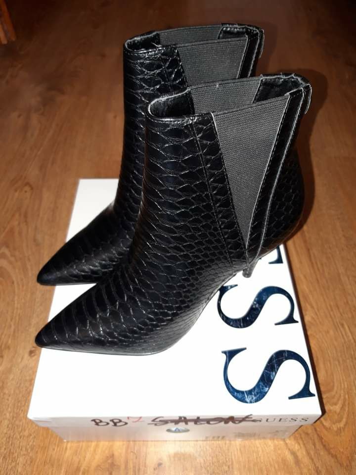 Buty botki Guess r 36 nowe w pudełkuu