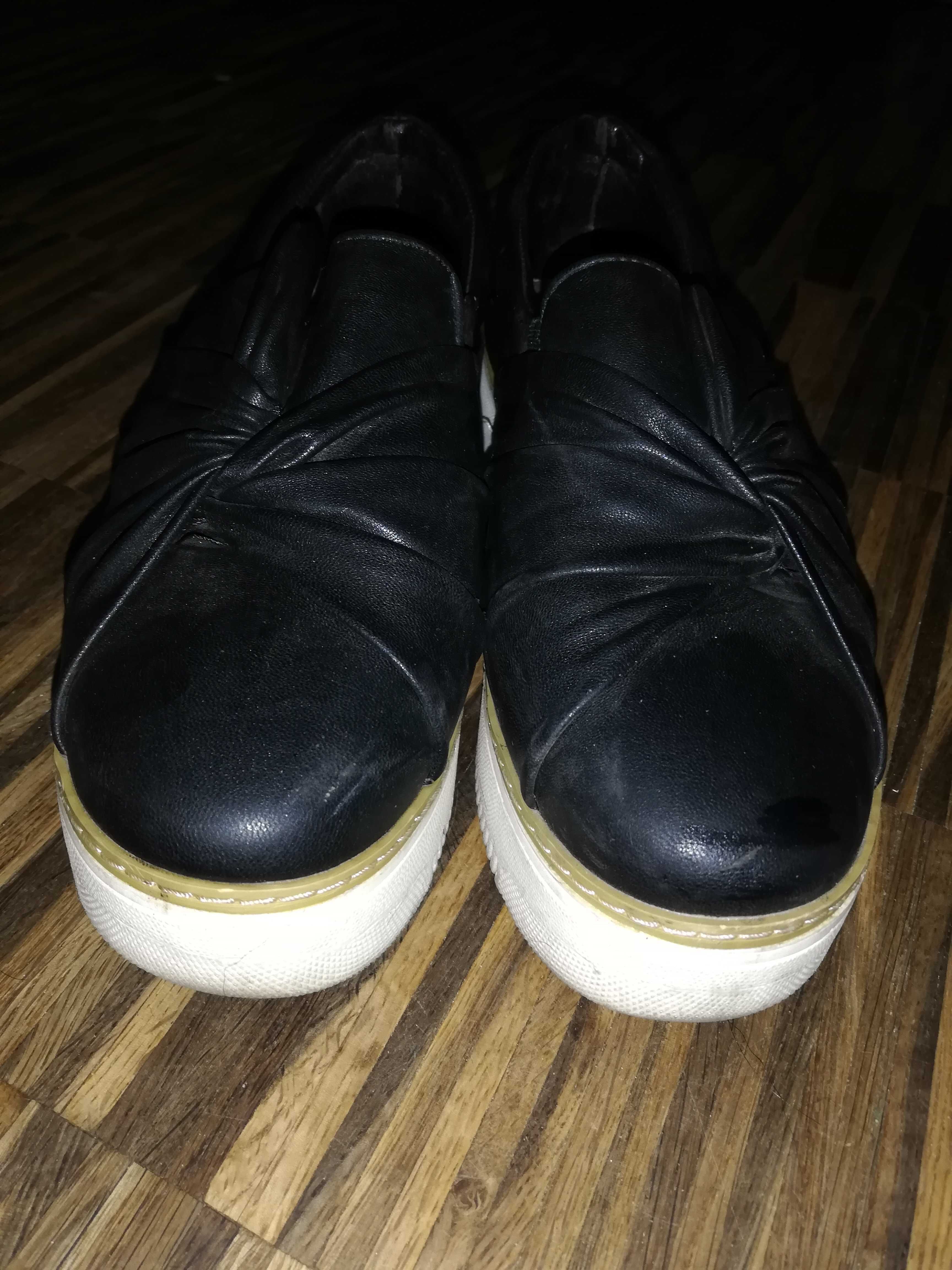 Buty/mokasyny/loafersy Vices na platformie rozm. 39