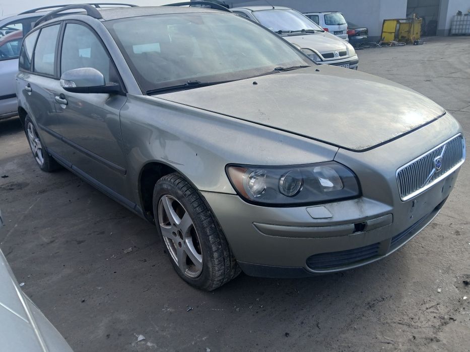 Volvo v50 maska I inne 2.0hdi