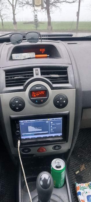 Авто рено меган 2