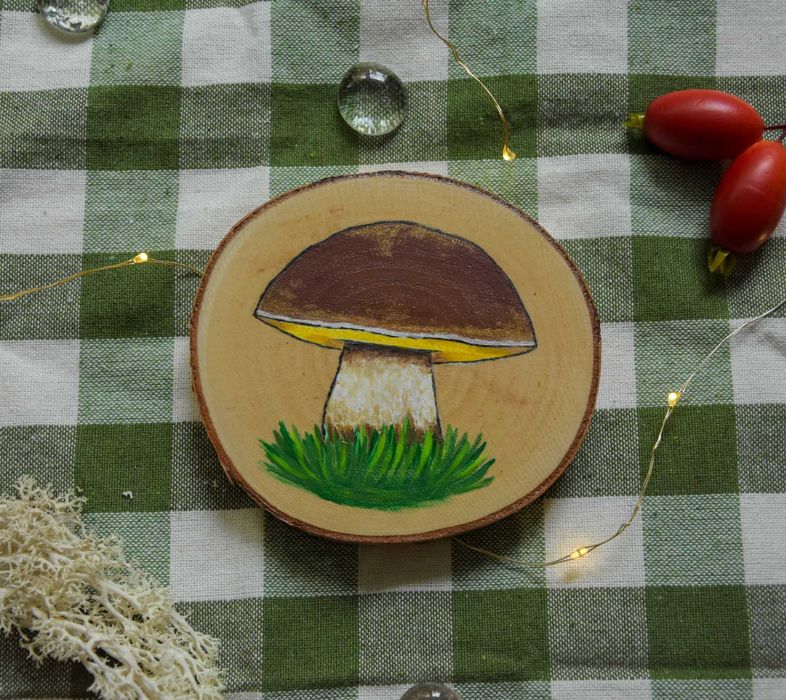 Drewniane ręcznie malowane jesienne ozdoby, prezent, grzyb, borowik