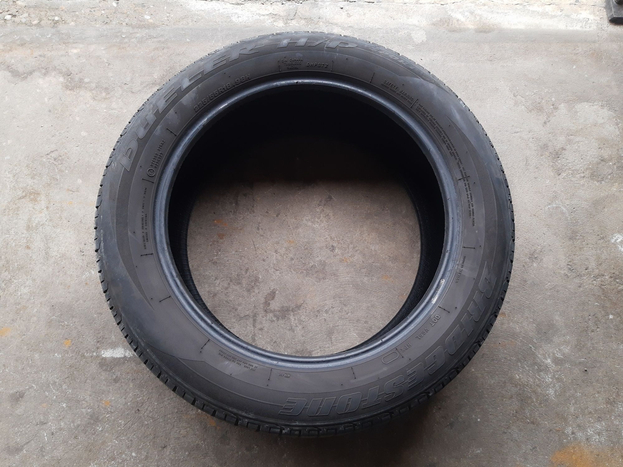 Komplet opon letnich Bridgestone 225/55 R18