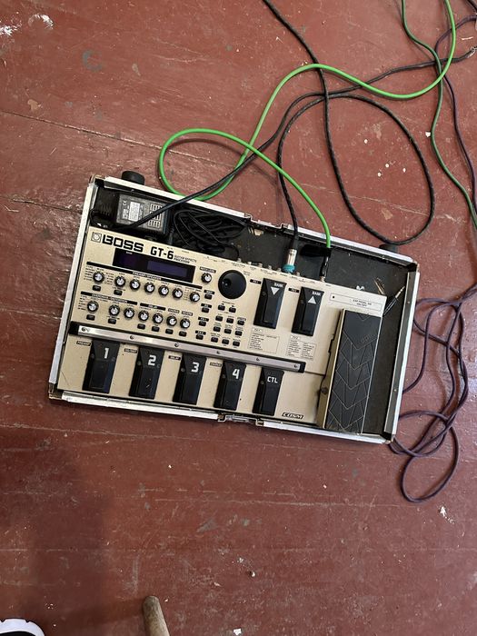 Гітарний процесор Boss GT-6