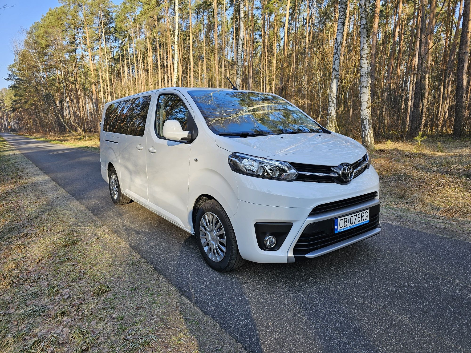 Wypożyczalnia -wynajmę 9 osobowy BUS Bissnes  automat -long-2024r