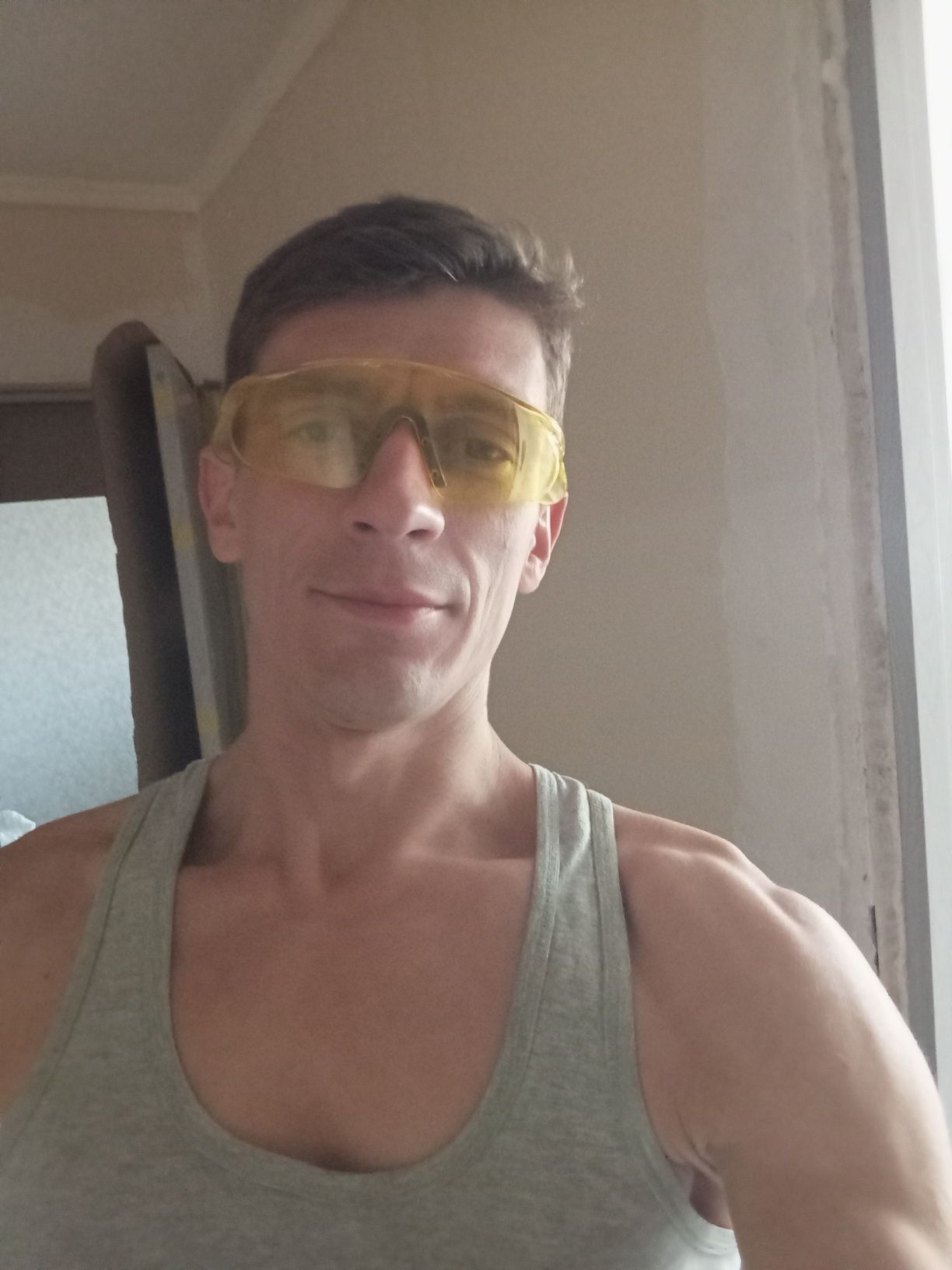 Чоловік на годину " електрика, сантехніка,зборка меблів поклейка обоїв