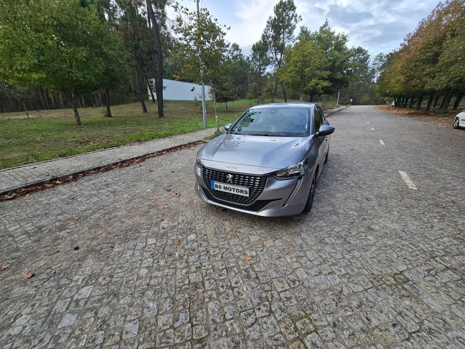 Peugeot 208 PureTech 100 Allure