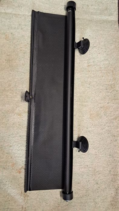 Шторки для  любого авто  відміна якість віддвіжні  розмір 50/50см.