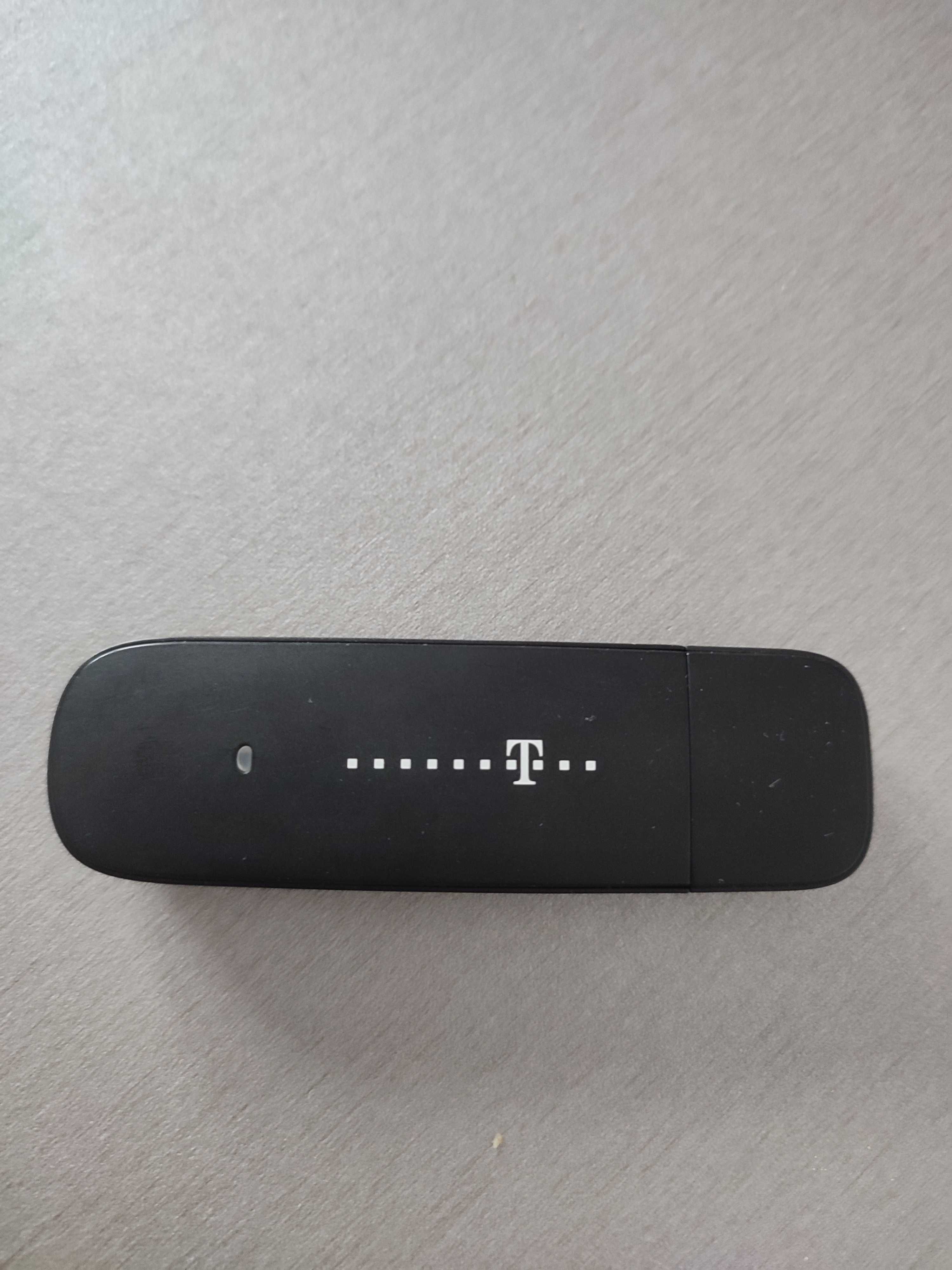 Modem HUAWEI Mobile Broadband E353 HSPA+ USB Stick