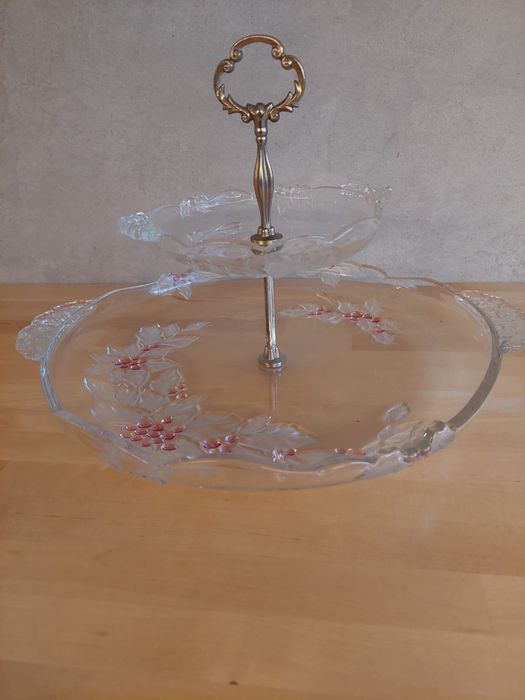 Patera dwupoziomowa