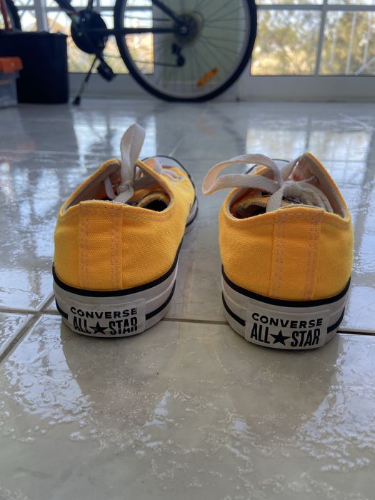 Ténis All Star amarelos