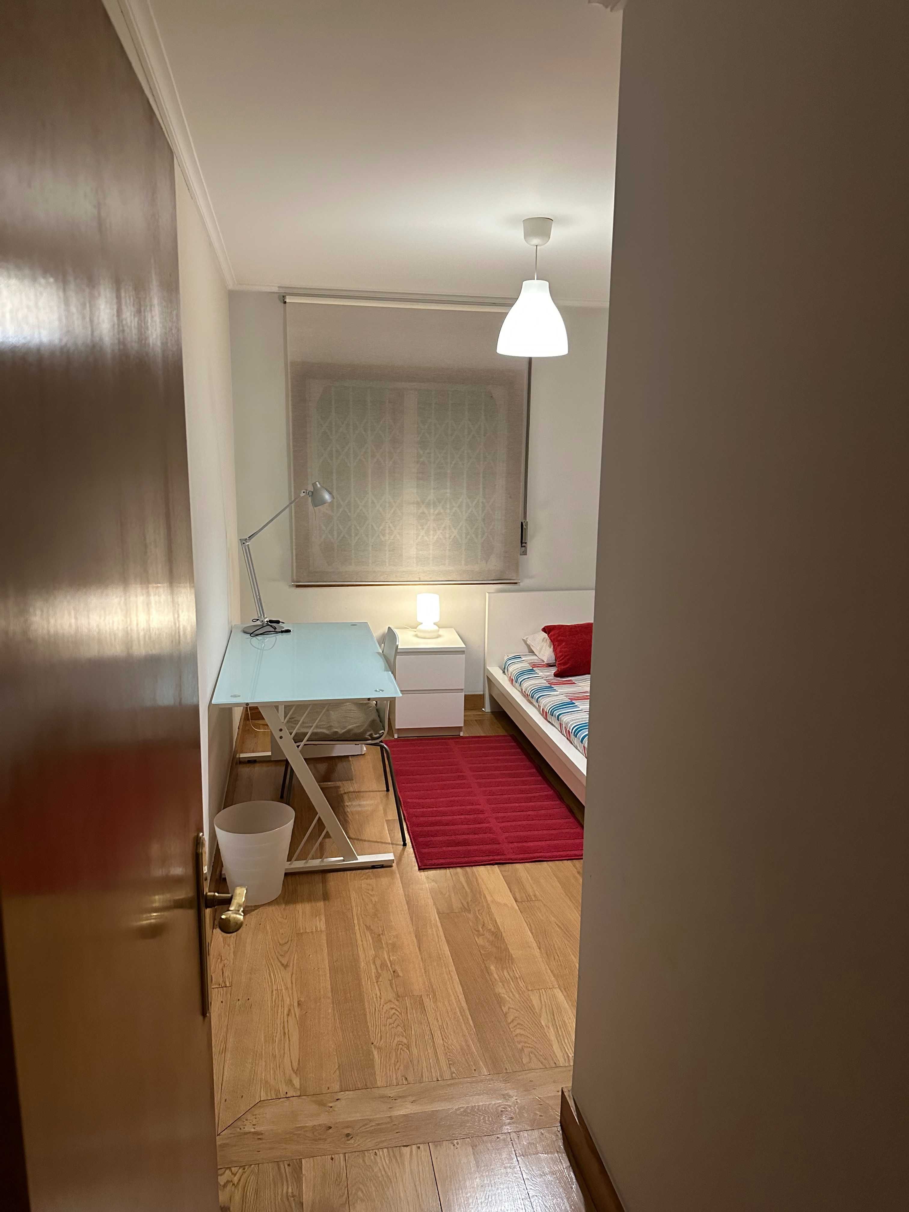 Quartos para estudantes em frente ao Hospital São João