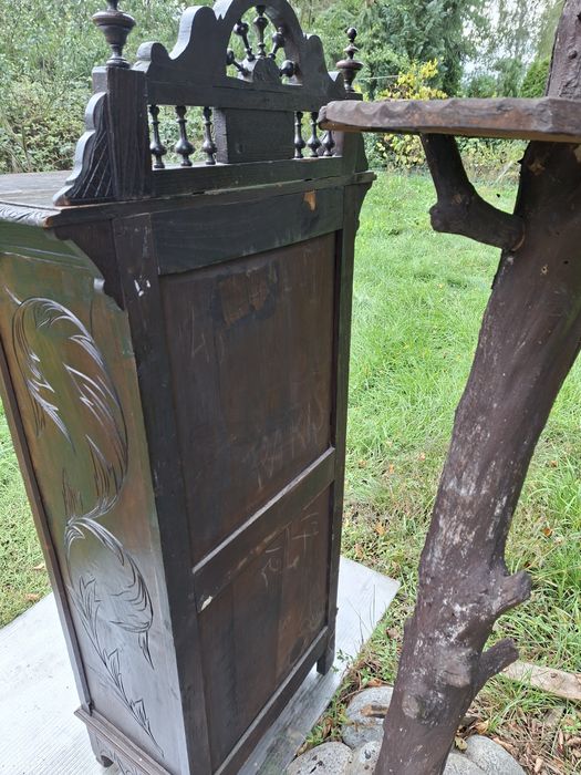 Szyfoniera kredens z epoki XIX wiek