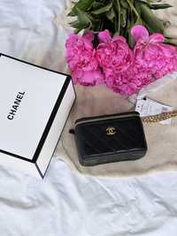 Сумка в стилі Chanel