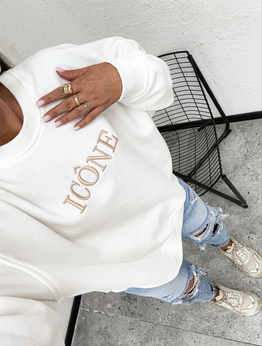 Biała bluza z bawełny