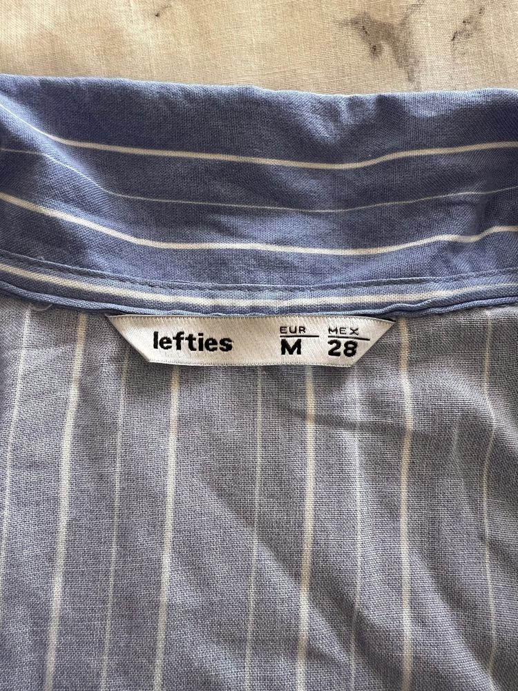 Pijama azul às riscas da Lefties