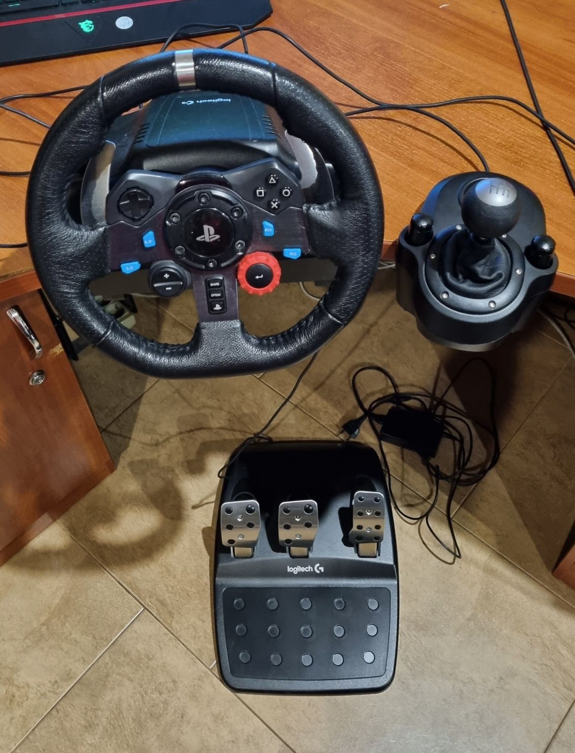 Руль Logitec g29 с педалями + shifter