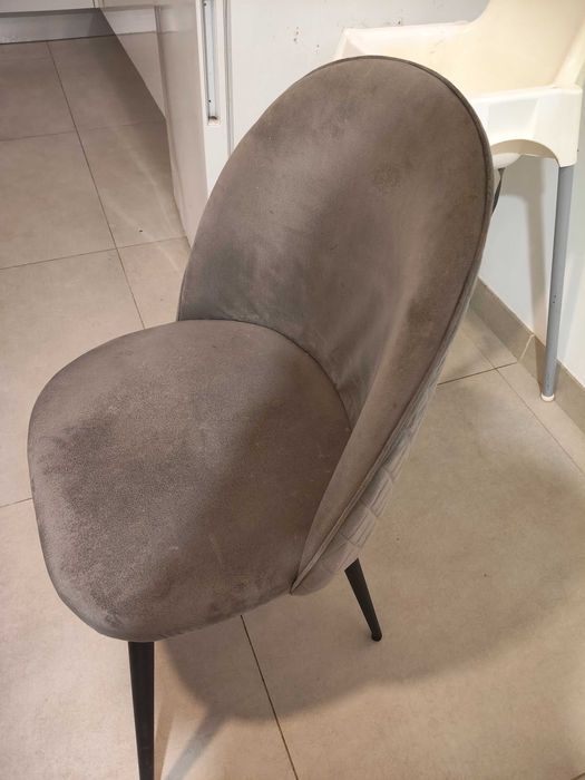 Cadeiras 5  cinzentas